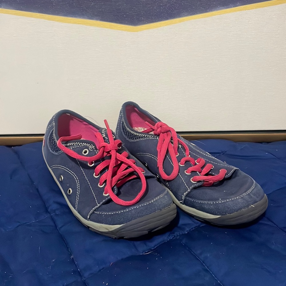 Dr Scholls tennis shoes